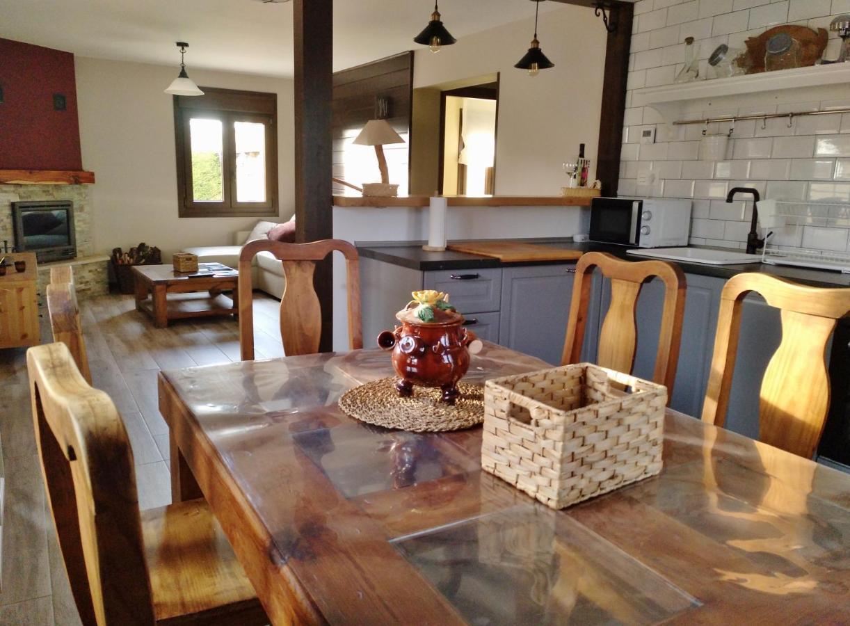 La Casita Del Abuelo Villa Villalmanzo Bagian luar foto
