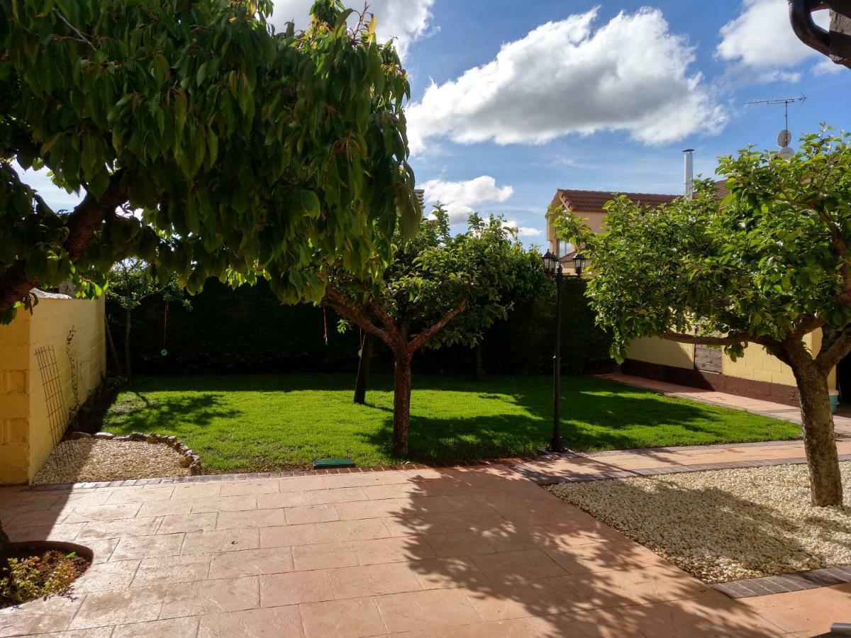 La Casita Del Abuelo Villa Villalmanzo Bagian luar foto